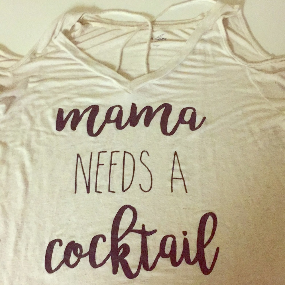 Shoulder show shirt